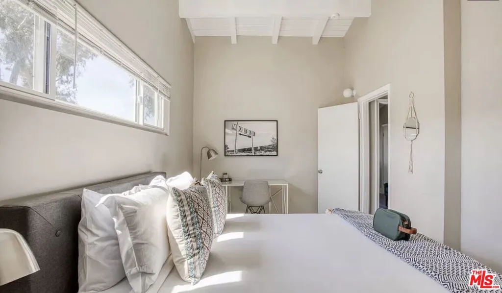 8100 W 83rd Street, Playa Del Rey, California 90293 home-pic-12